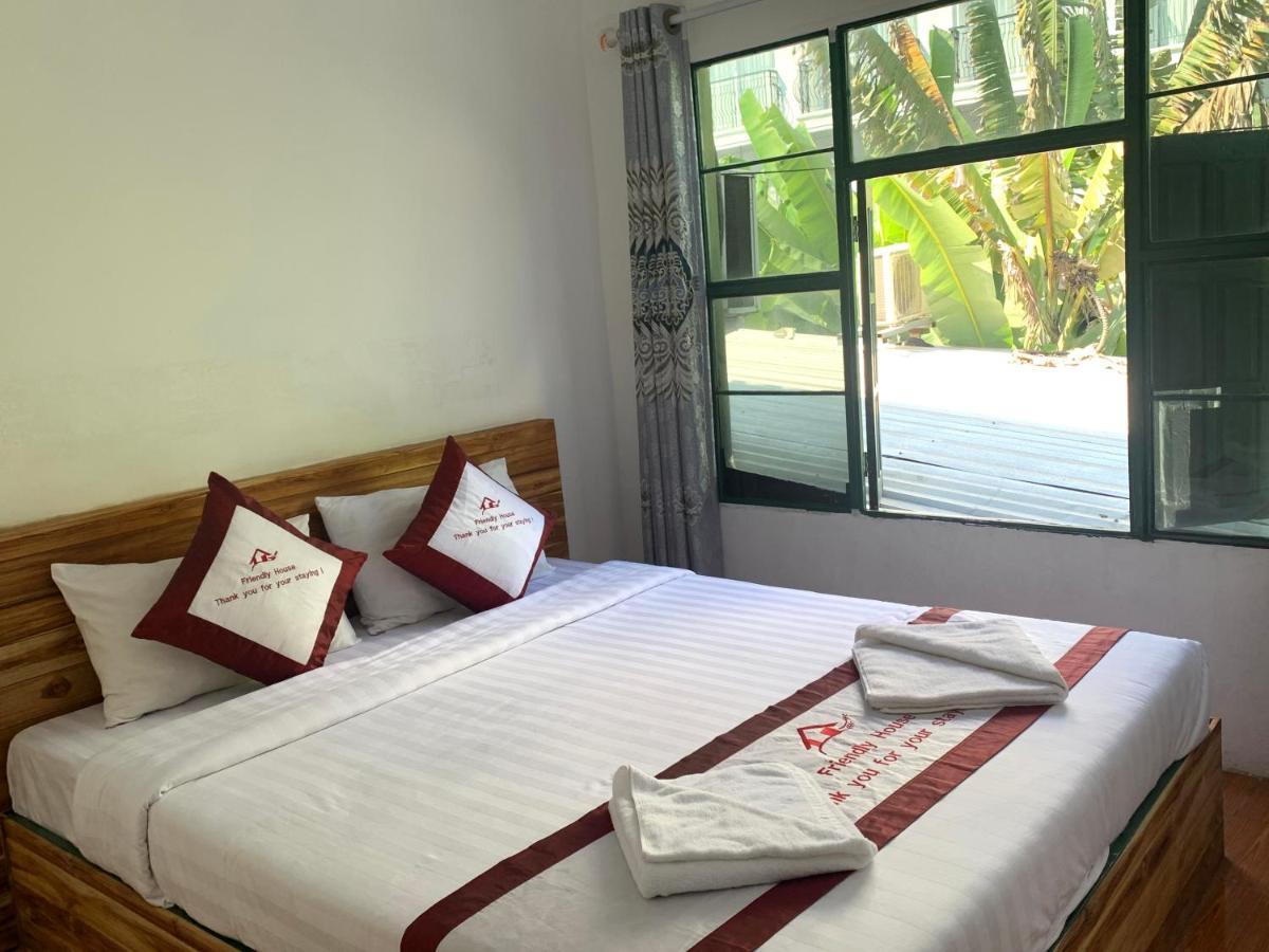 Vang Vieng Lily Backpackers Hostel Bagian luar foto