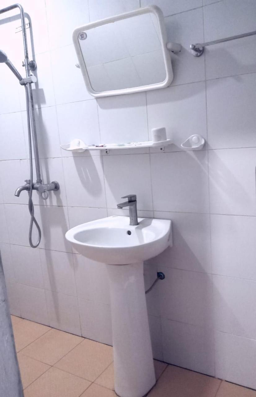 Vang Vieng Lily Backpackers Hostel Bagian luar foto